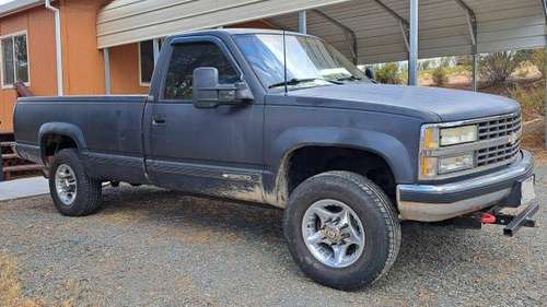 4x4 Chevy 1-Ton 3500/2500HD V8 Auto w/90K original miles - cars & for sale in Kaneohe, HI