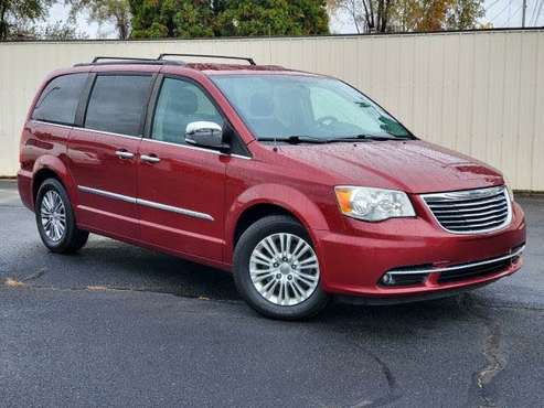 2014 Chrysler Town & Country Touring-L FWD for sale in Saint Louis, MI