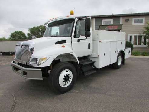 2003 Internatio 7400 4x2 - - by dealer - vehicle for sale in SD
