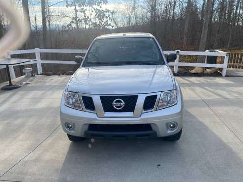 Super Clean 2017 Frontier King Cab for sale in Asheville, NC