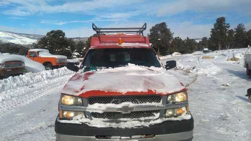 2003 Chevy 2500HD ext cab utility truck for sale in Mc Coy, CO