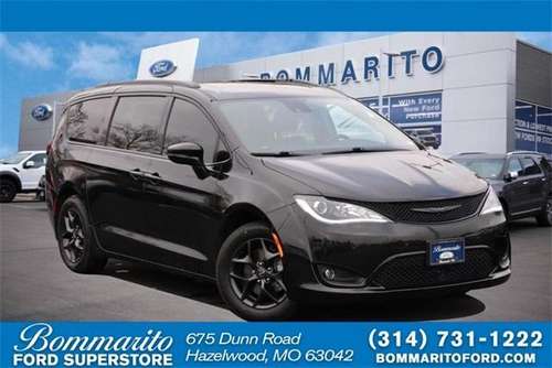 2019 Chrysler Pacifica Limited for sale in Hazelwood, MO