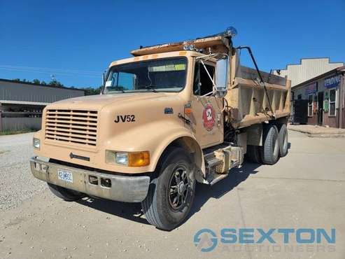 1999 International F-4900 Dump Truck - - by dealer for sale in MO