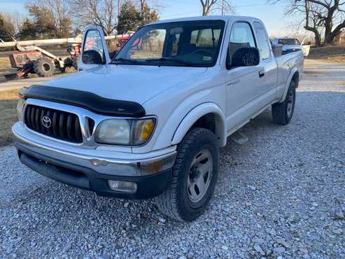2002 toyota tacoma for sale in Boonville, MO
