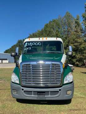 2013 Freightliner Cascadia Day Cab for sale in Mullins, NC