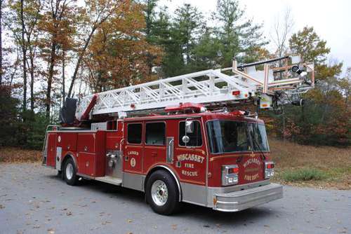 1989 PEMFAB 75FT LADDER TRUCK - cars & trucks - by owner - vehicle... for sale in Kingston, NH