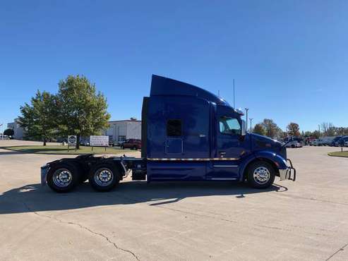 2018 Peterbilt 579 Sleeper Semi Trucks w/WARRANTY! - cars & for sale in Lansing, MI