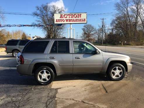 2008 Chevy Trailblazer LT Runs Great NO RUST HERE - cars & for sale in Painesville , OH
