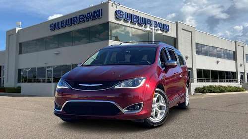 2020 Chrysler Pacifica Limited for sale in Sterling Heights, MI