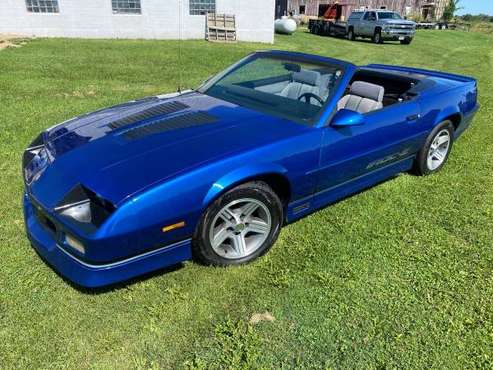 Camaro Iroc z28 convertible for sale in Columbus, WI