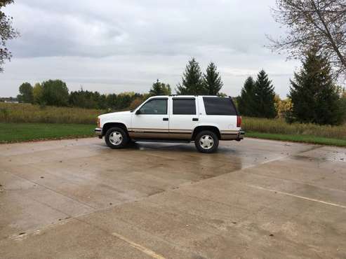 NO RUST! 1999 Chevy Tahoe LT 4X4 for sale in Lindstrom, MN