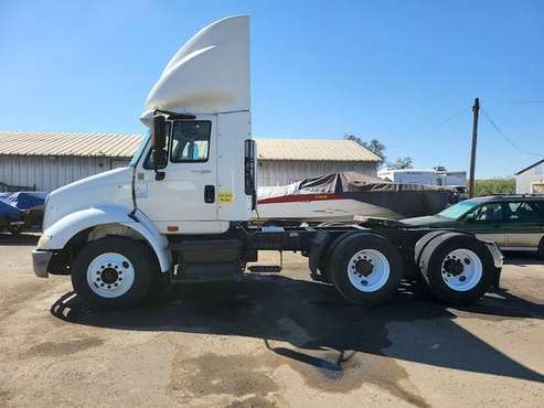 INTERNATIONAL DAYCAB 8600 LOW MILES - - by dealer for sale in Clovis, CA