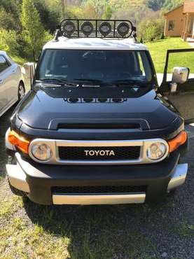 2013 FJ Cruiser 4wd Off Road Package Very Clean w/Lots of Extras for sale in Rogersville, TN