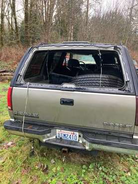 99 Chevy Tahoe for sale in Mount Vernon, WA