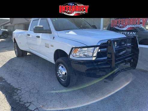 2017 RAM 3500 Tradesman Crew Cab 4WD pickup white for sale in Bethel Heights, AR