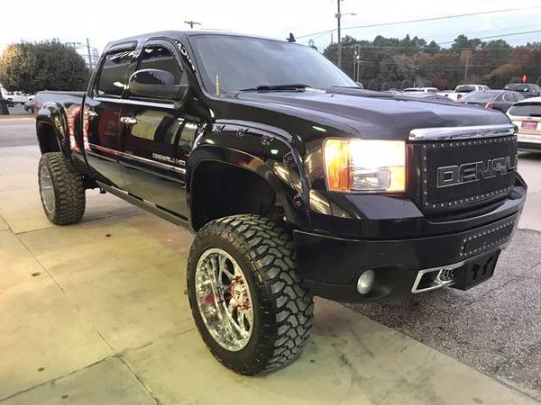 2011 GMC Sierra 2500 HD Crew Cab - Financing Available! - cars &... for sale in Fayetteville, NC – photo 4