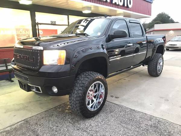 2011 GMC Sierra 2500 HD Crew Cab - Financing Available! - cars &... for sale in Fayetteville, NC – photo 2